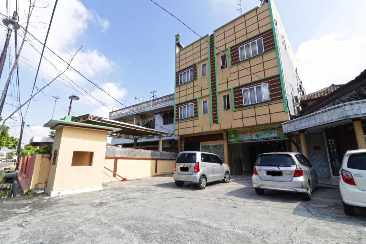 Guest House Taman Sari Syariah Пеканбару Екстериор снимка